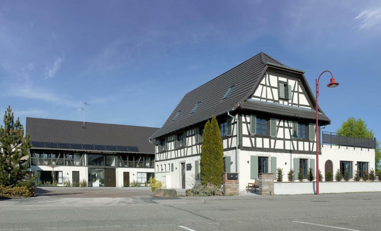 Hotel Au Petit Pont Ла-Ванзено Экстерьер фото